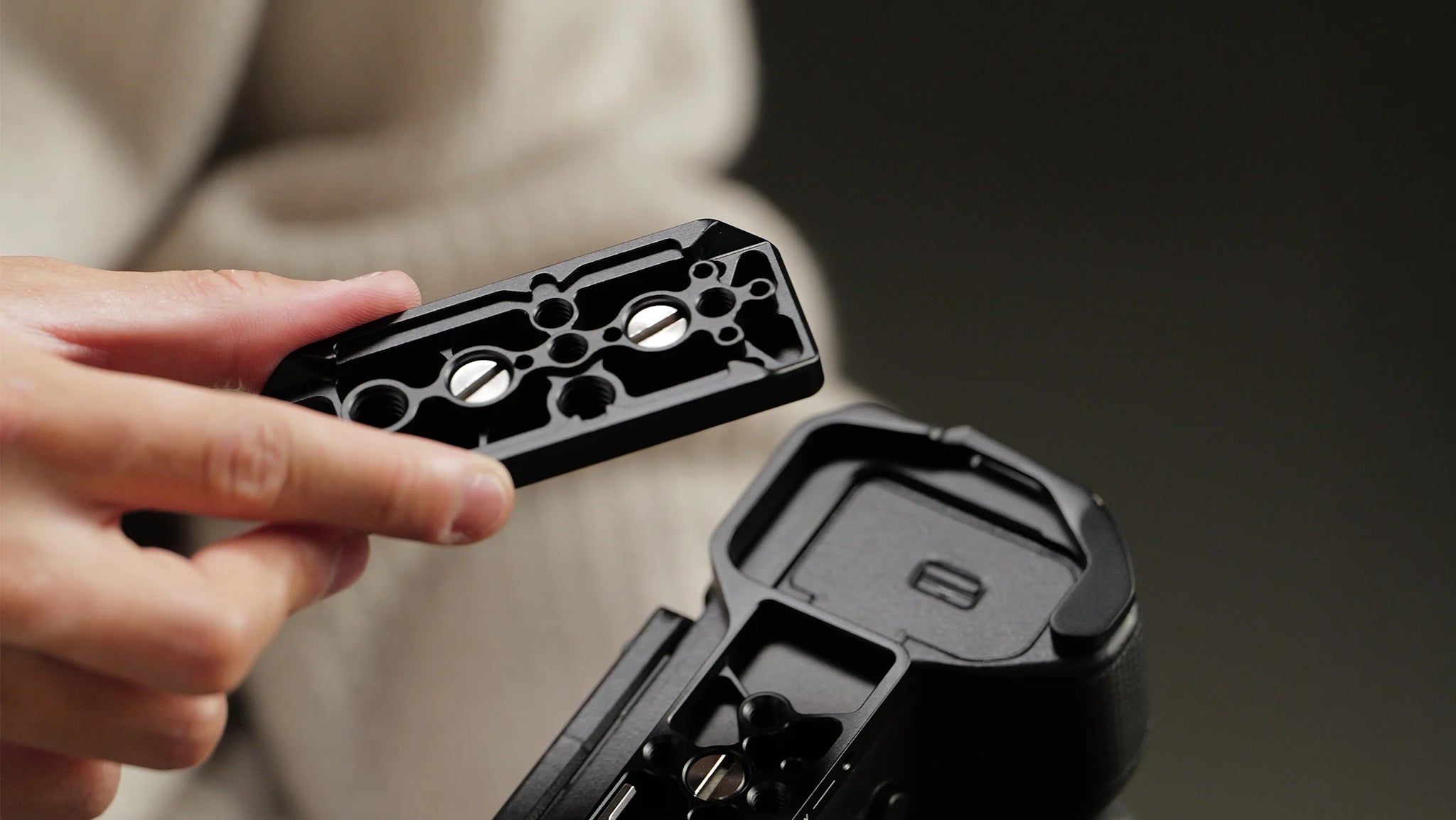 Camera Cage for Sony Alpha 7 V Pro Kit – Black