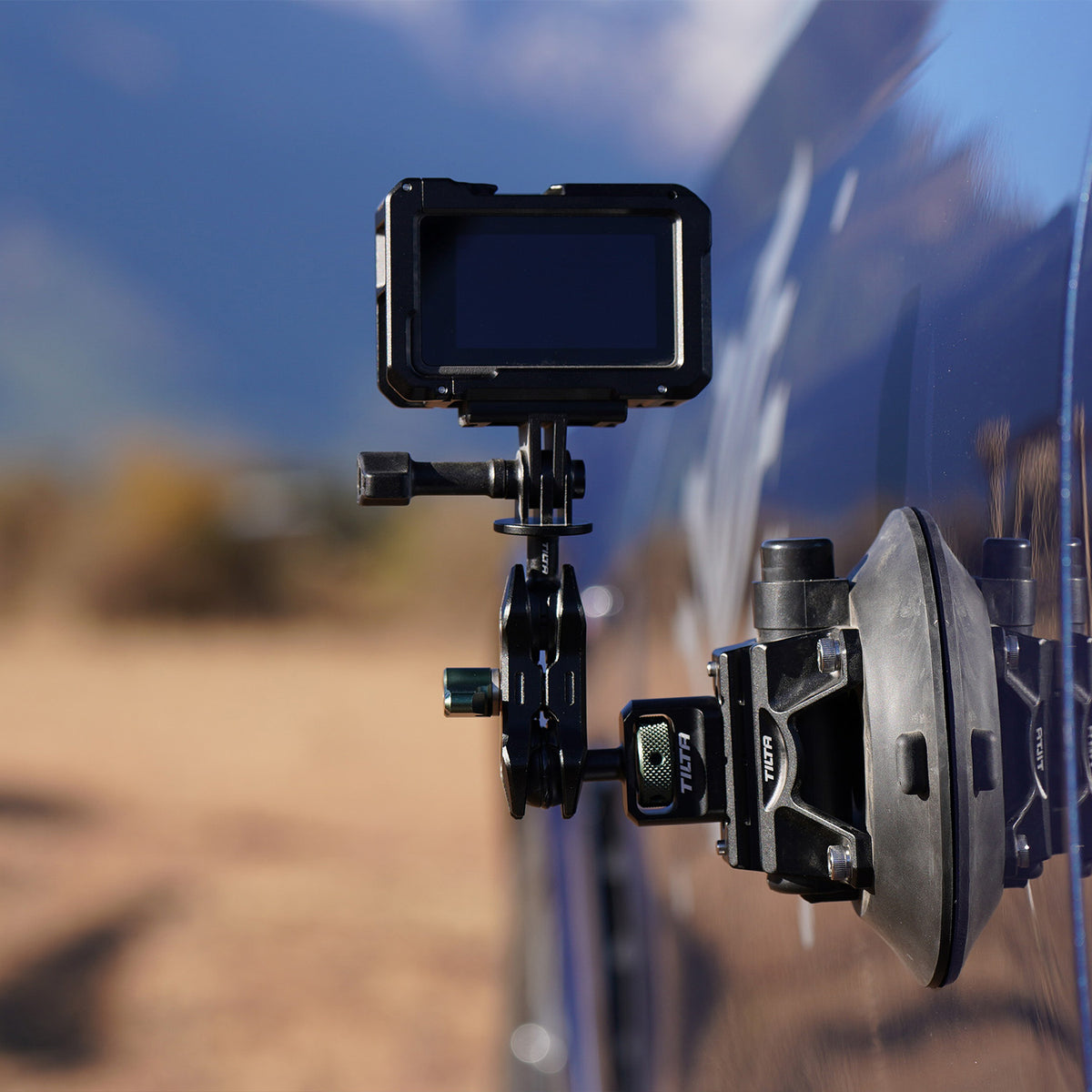 Universal Suction Cup (4.5″) with Mounting Bracket