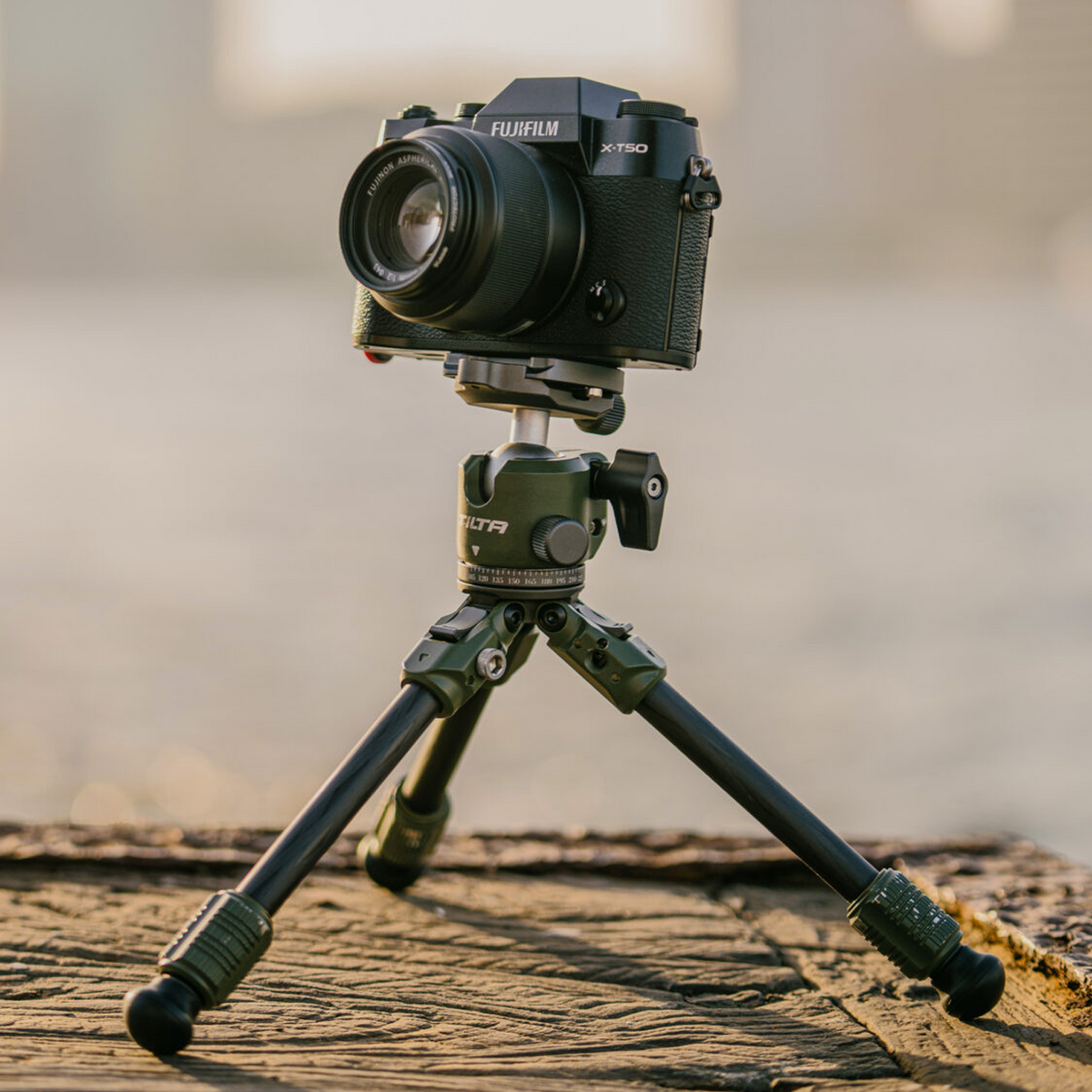 Tilta BT03 Tabletop Ball Head with 1-Stage Carbon Fiber Tripod Legs (3KG)