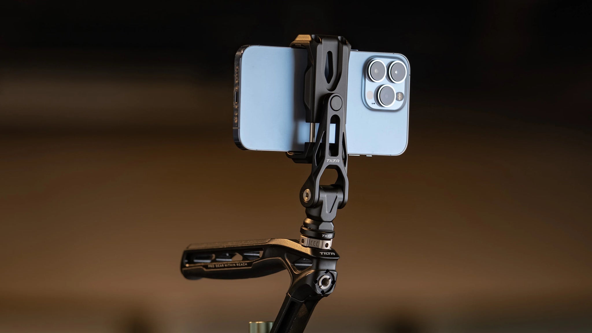 Tilta Rotatable Phone Mounting Bracket V2 – Black
