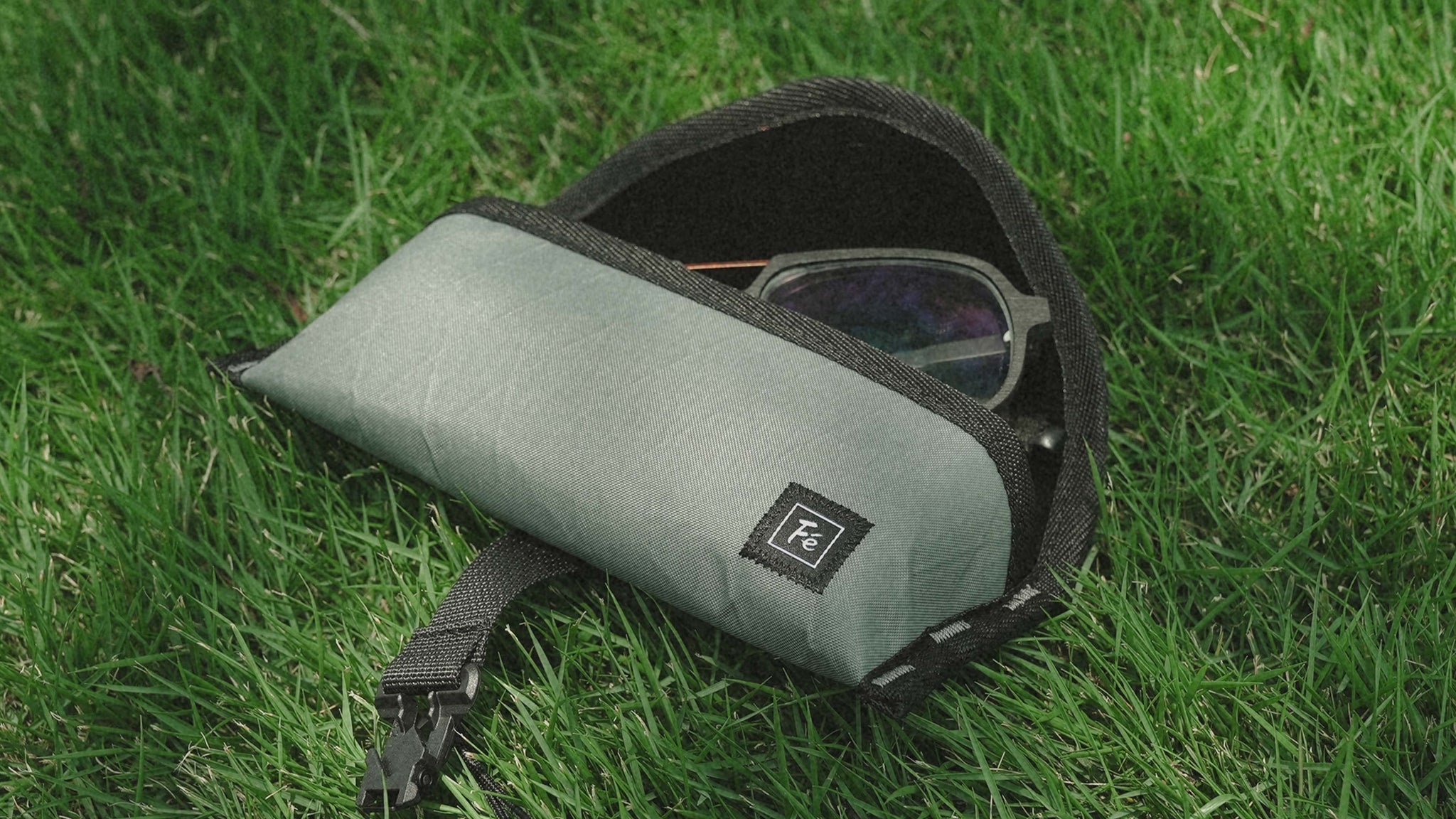 Fe X-Pac Glasses Carrying Case
