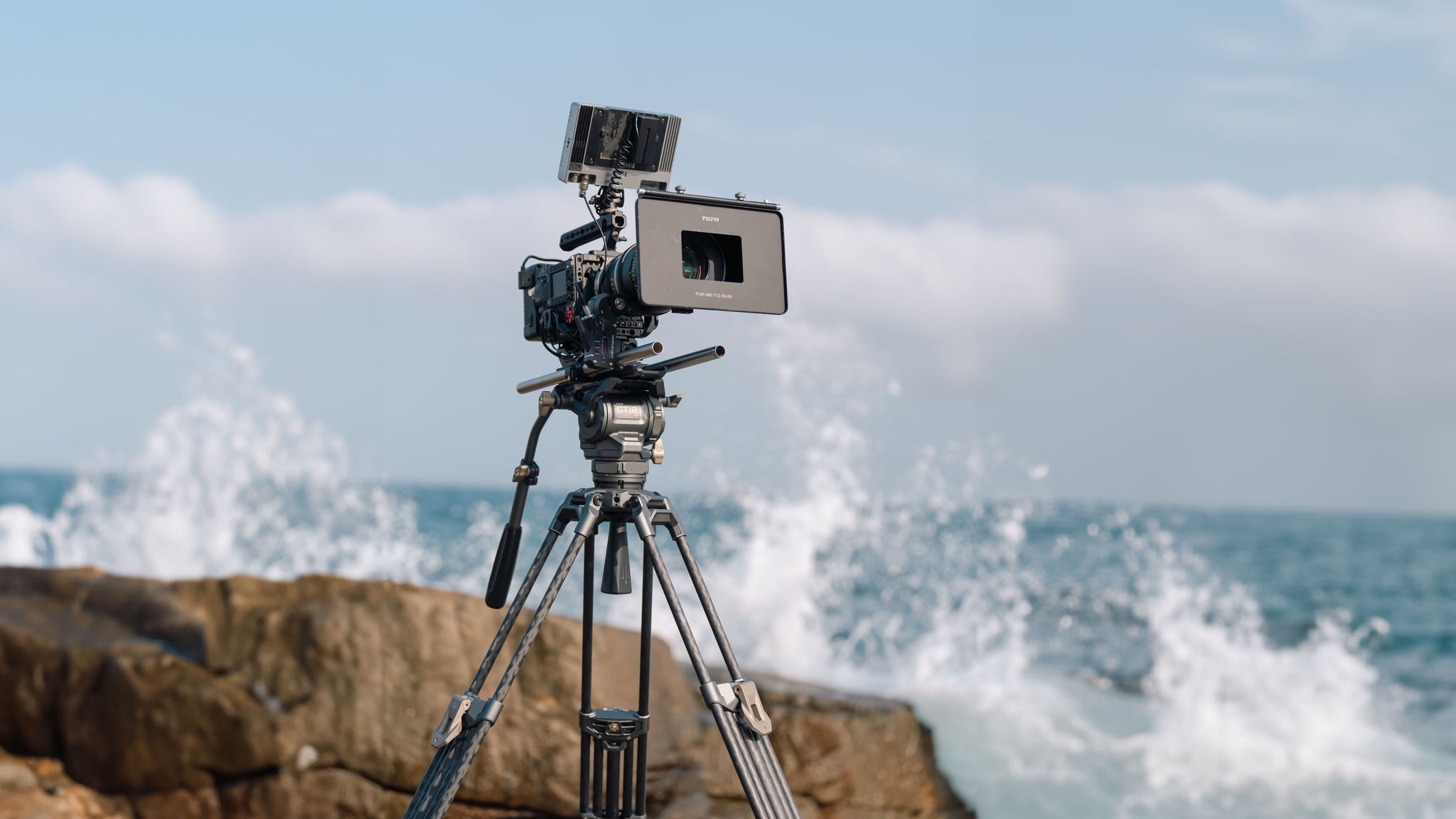 Tilta CT08A 75mm Cine Fluid Head with 2-Stage One Touch Carbon Fiber Tripod Legs (8KG)