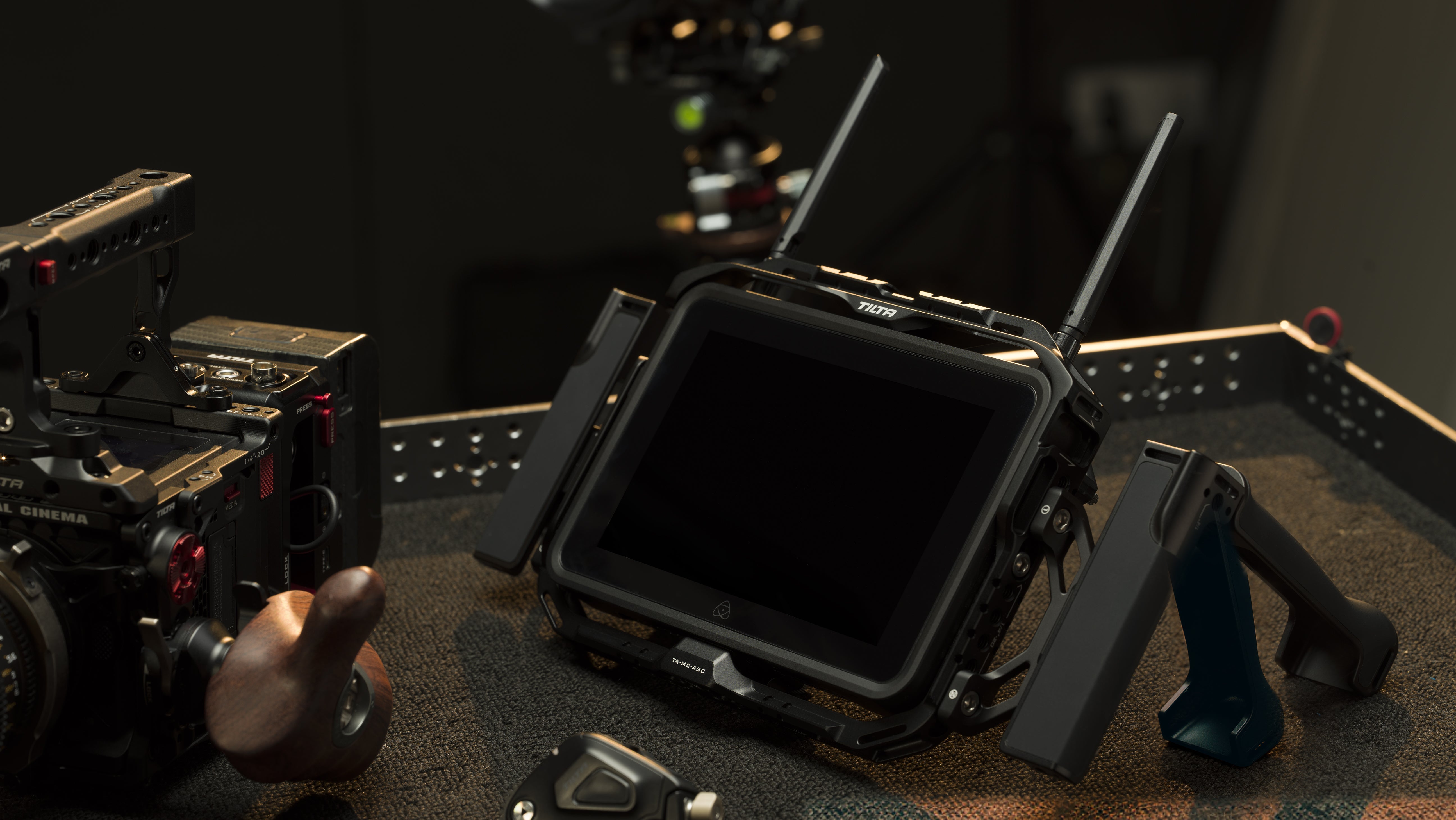 Monitor Cage for Atomos Shogun Connect Handheld – Black