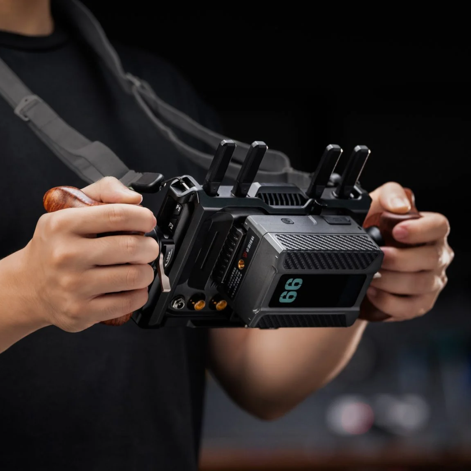 Tilta Monitor Cage for Hollyland Pyro 7 Ultra - Black