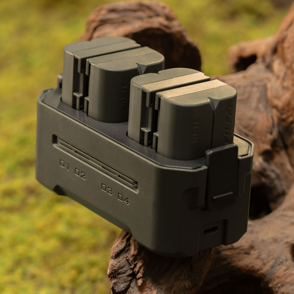 Tilta Portable Charging Station for Canon LP-E6 Battery (4 Channel) – Green