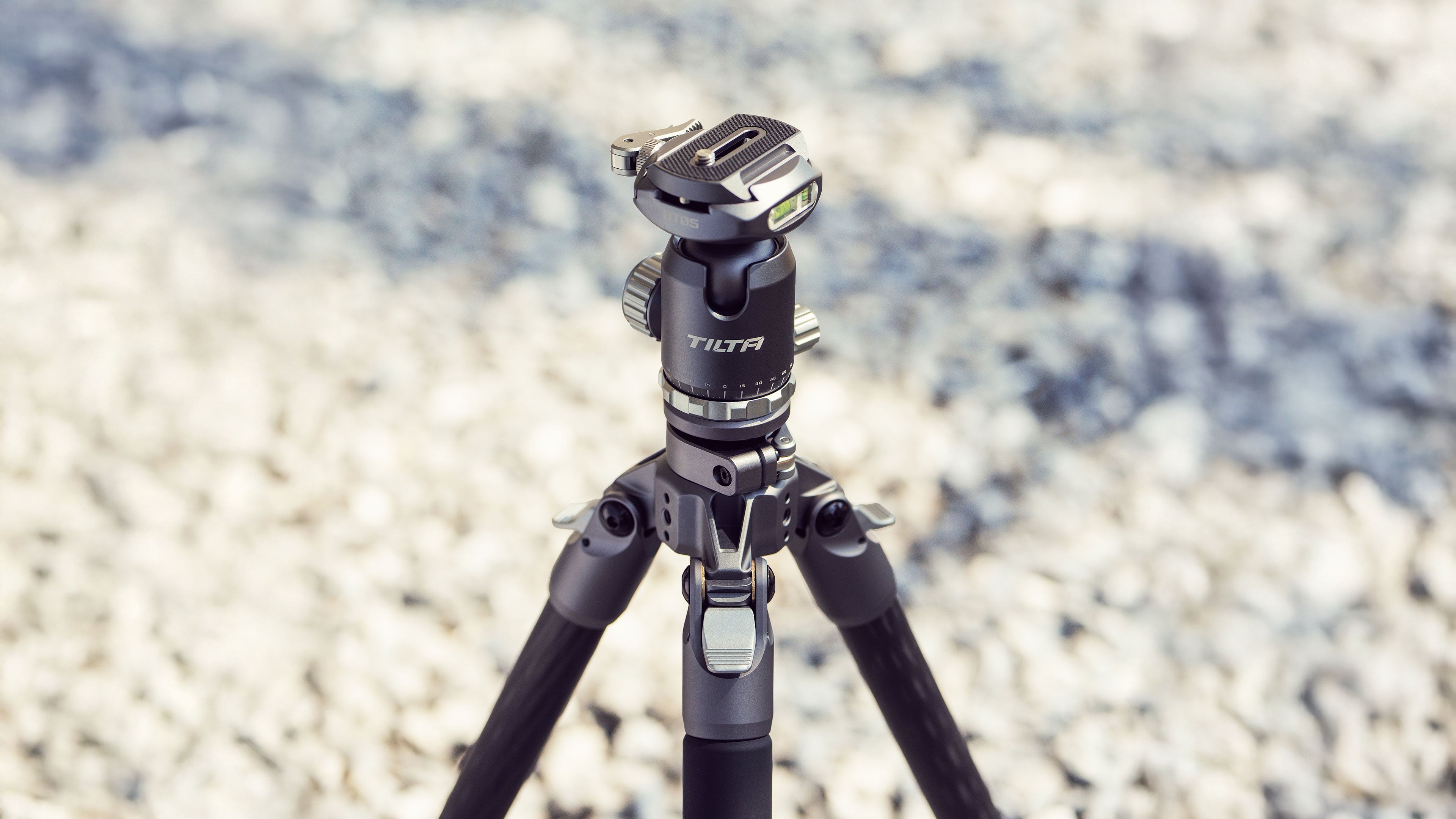 Tilta Travel Ball Head with 3-Stage Carbon Fiber Tripod Legs (5KG)