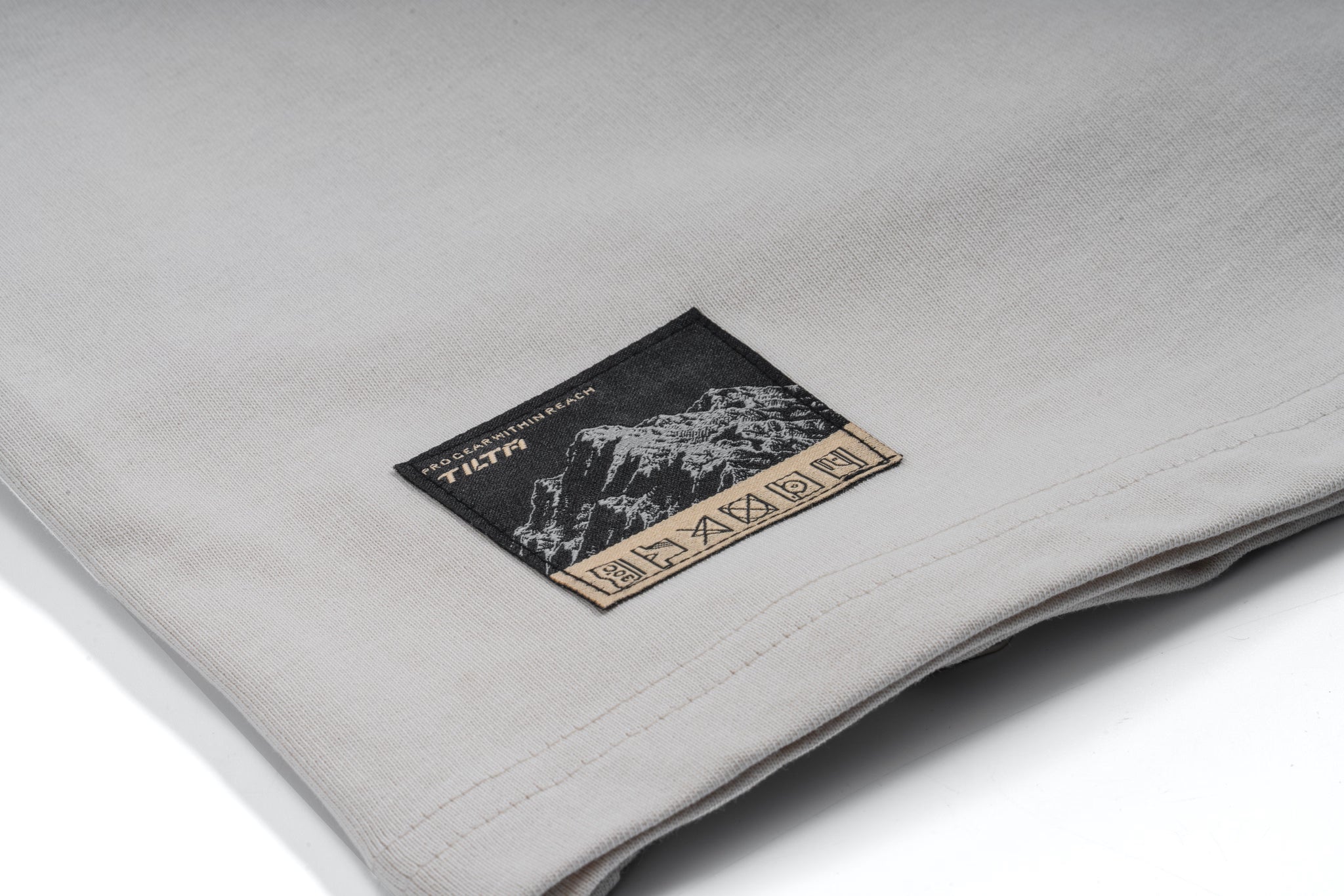 Hydra Arm Futuristic Sketch T-Shirt - Cream White