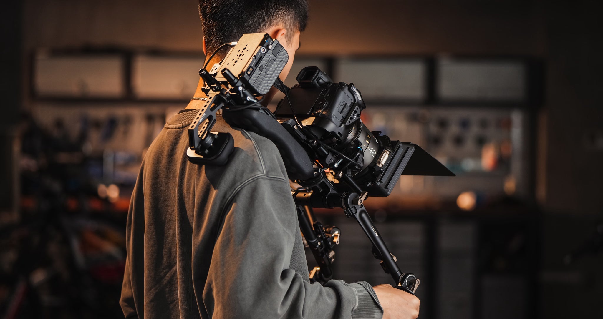 Full Camera Cage with Cooling System for Canon R5 Mark II - Black