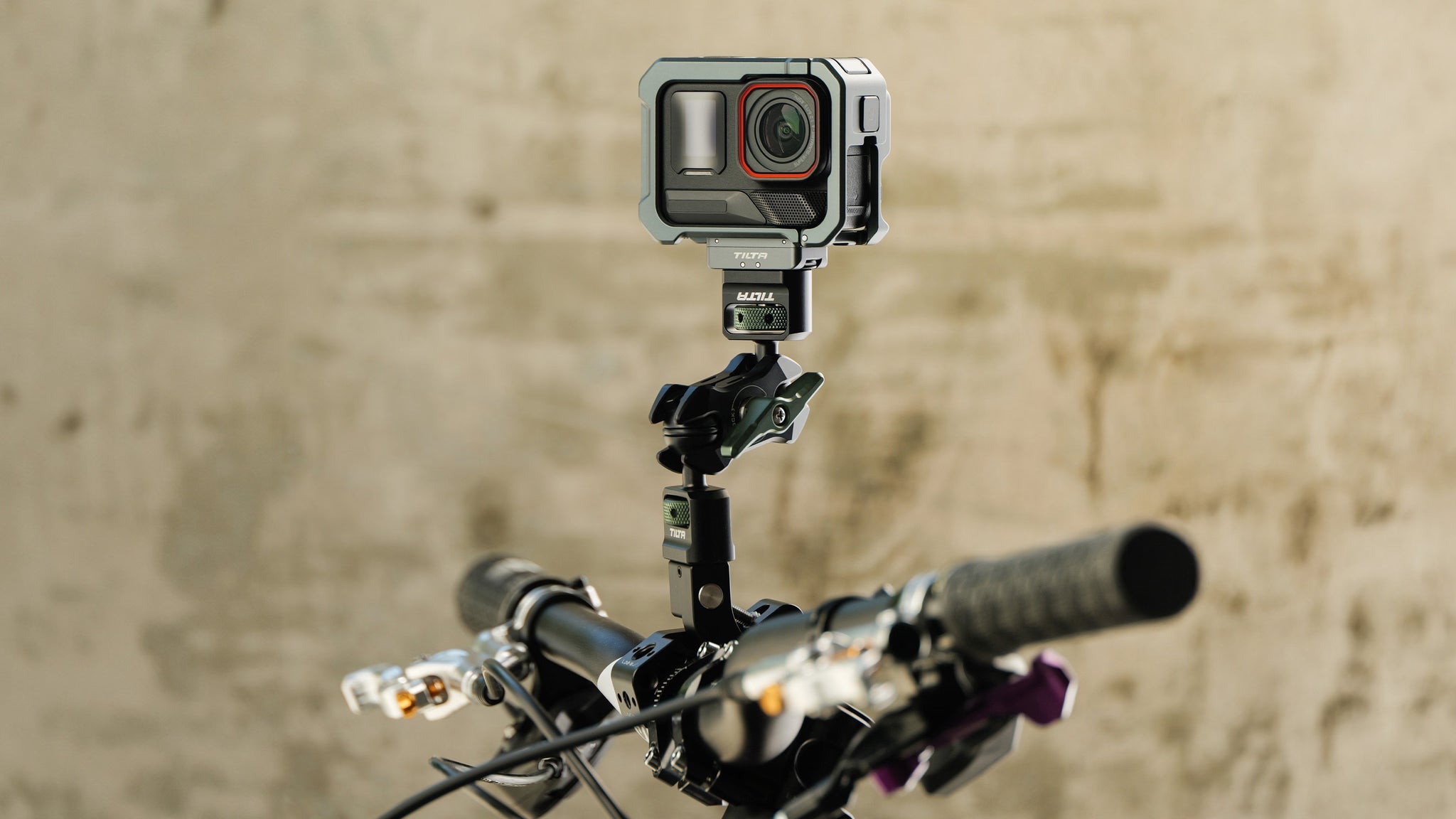 Quick Release Mounting Baseplate for Insta360 Ace Pro Series and X Series — Space Grey