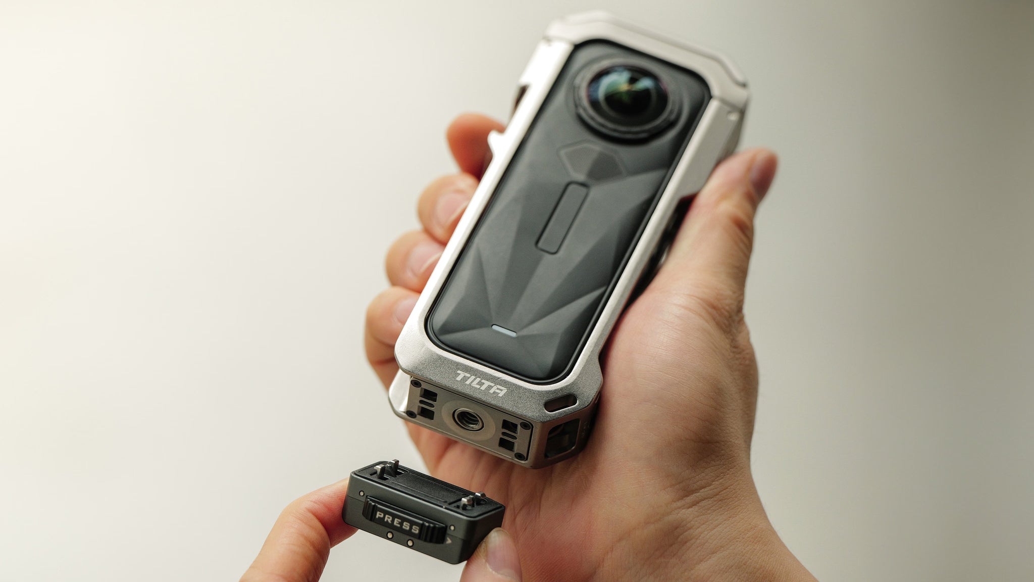 Quick Release Mounting Baseplate for Insta360 Ace Pro Series and X Series — Space Grey